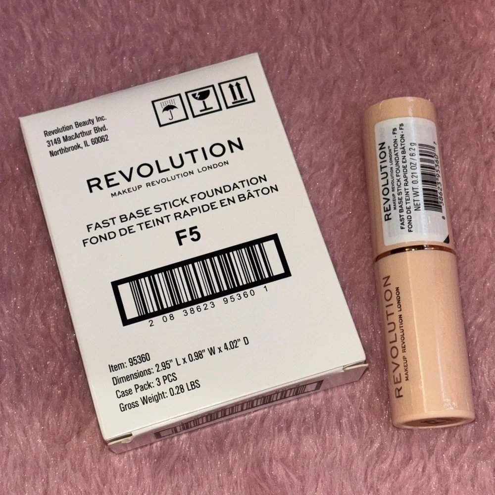 Makeup Revolution Fast Base Stick Foundation